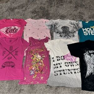 Woman’s size S-M short sleeve T-shirt bundle.